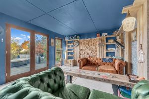 Photo 16- click for photo gallery